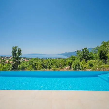 Minimal By Interhome