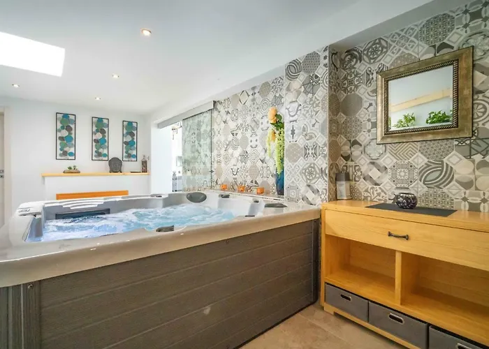 Minimal By Interhome