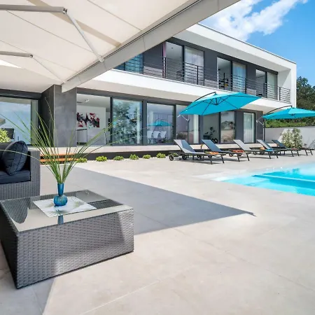 Vila Minimal By Interhome Kastav