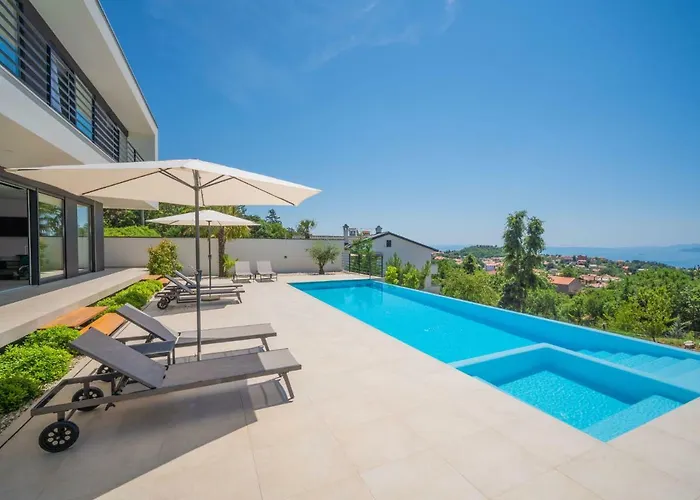 Minimal By Interhome