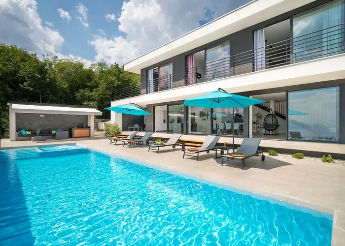 Minimal By Interhome