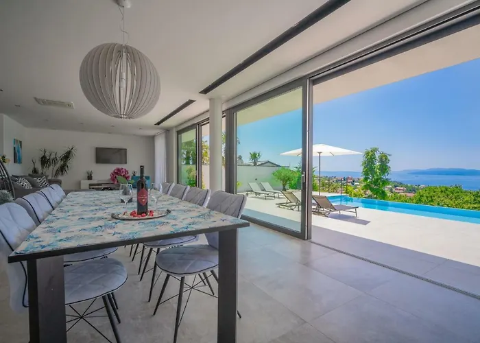 Minimal By Interhome